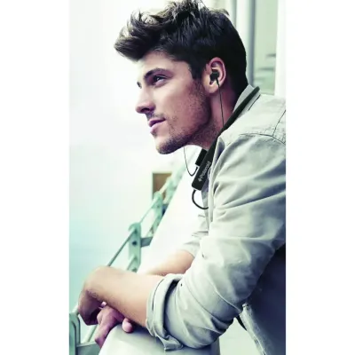 Polaroid Athletic Wireless Magnetic Earbuds - Teal - Image 3