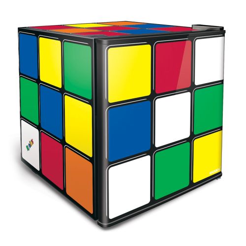 46L COUNTER-TOP BEVERAGE COOLER SOLID DOOR – RUBIKS CUBE